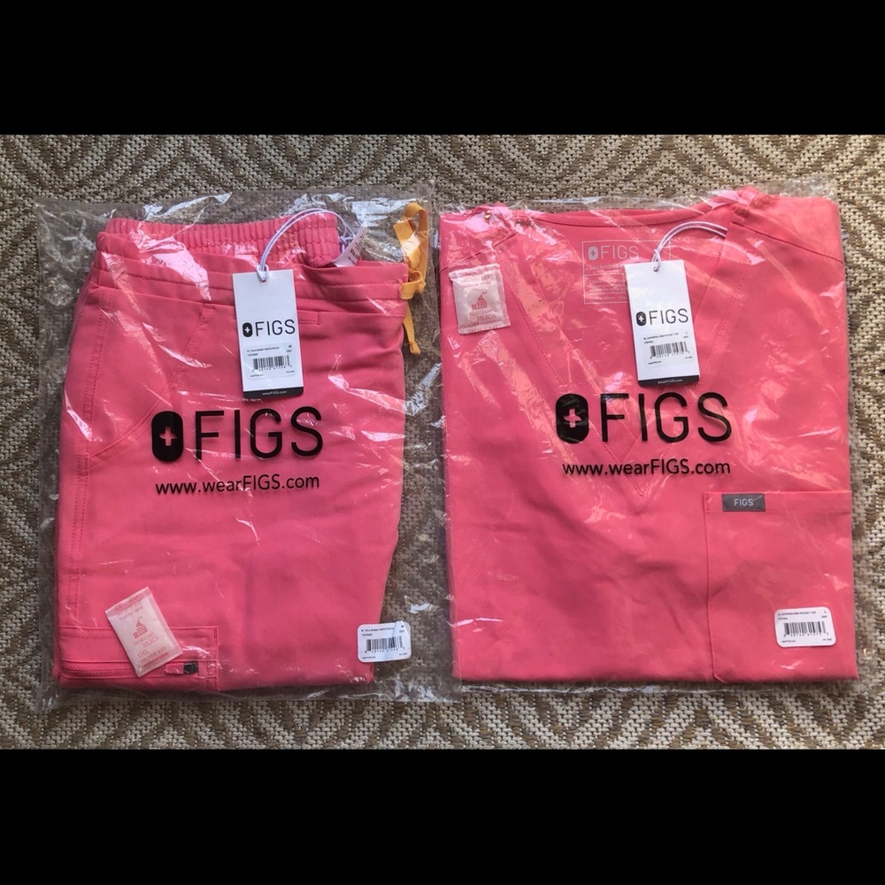 Brand New FIGS scrubs set